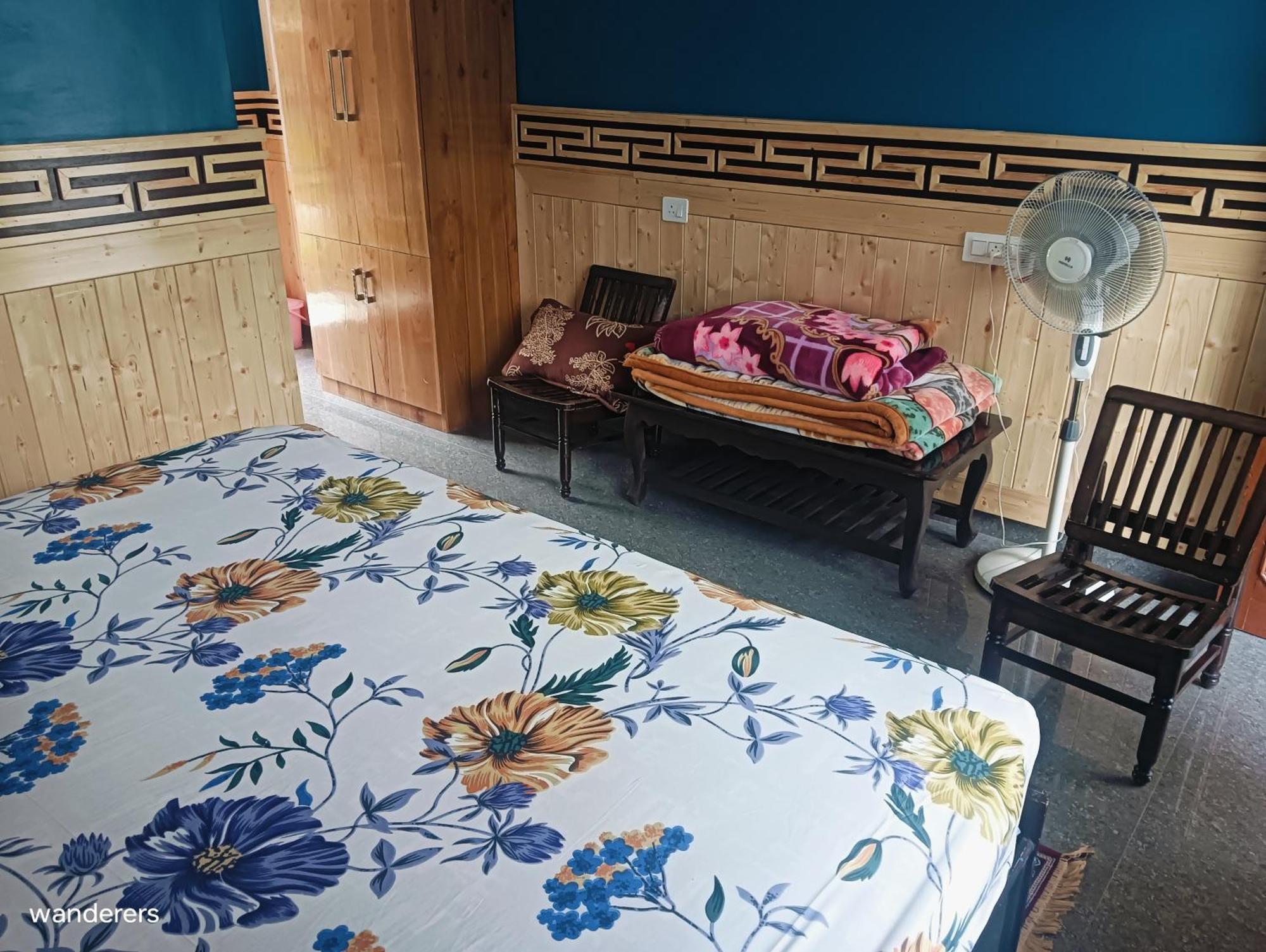 Wanderers Homestay Kalpa Eksteriør billede